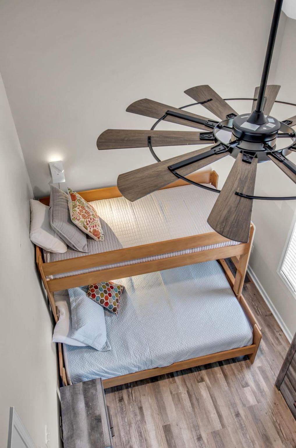 Family Townhouse With Fireplace إليكوتفيل المظهر الخارجي الصورة