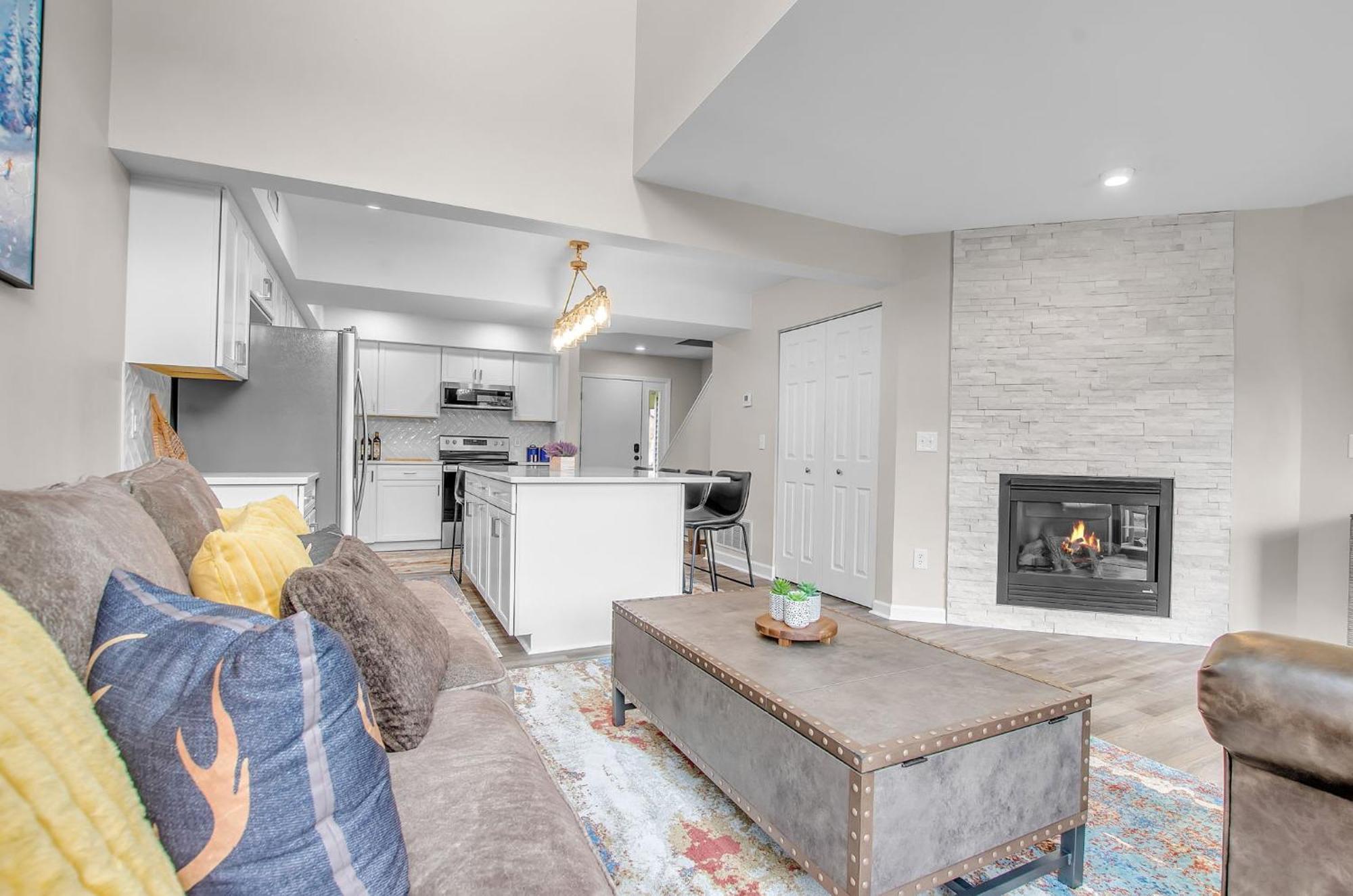 Family Townhouse With Fireplace إليكوتفيل المظهر الخارجي الصورة